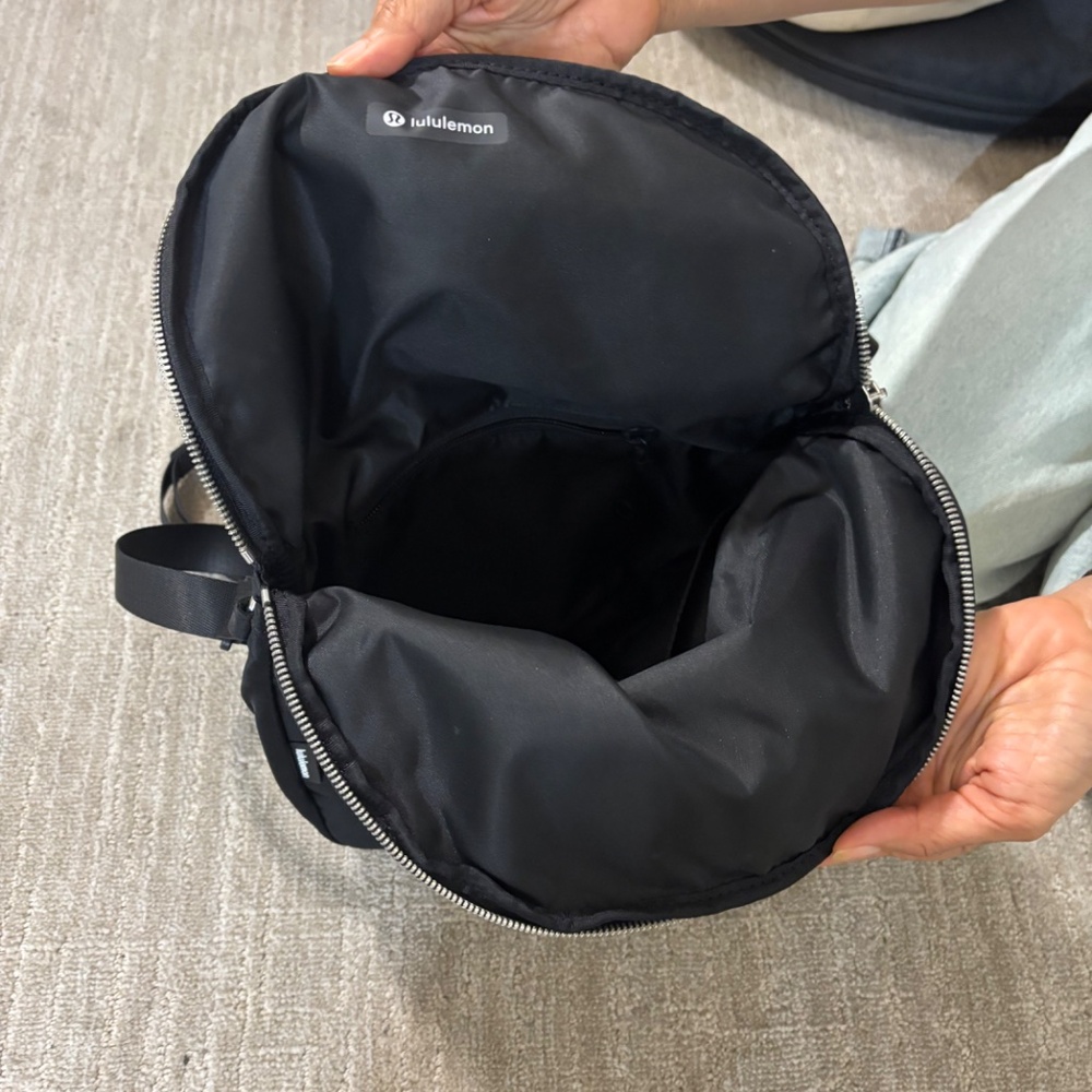 Lululemon All Night Festival Bag 5L Black / Silver - Picture 3 of 4